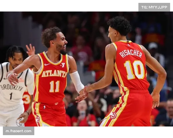 特雷·杨末节爆发11分，老鹰队客场逆转取胜